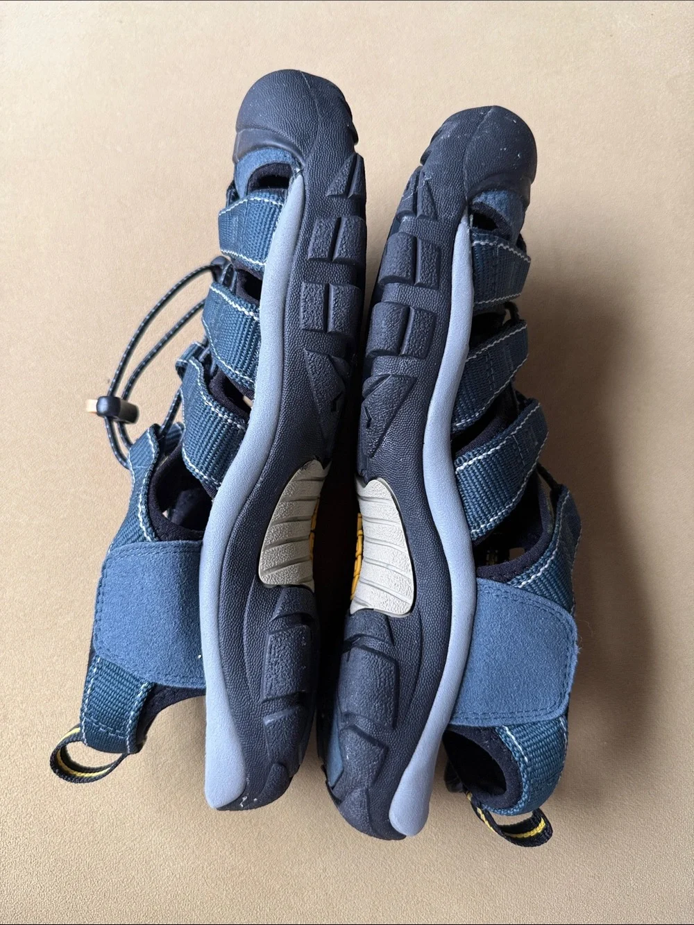 KEEN H2 sandals
